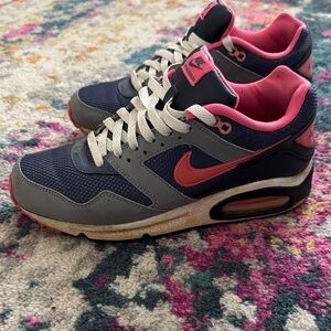 Nike Womens Air Max Navigate
454249-400 Sz 9.5